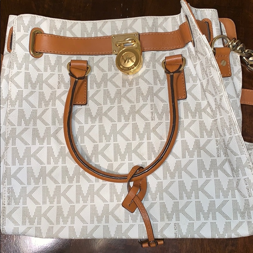 Michael Kors purse